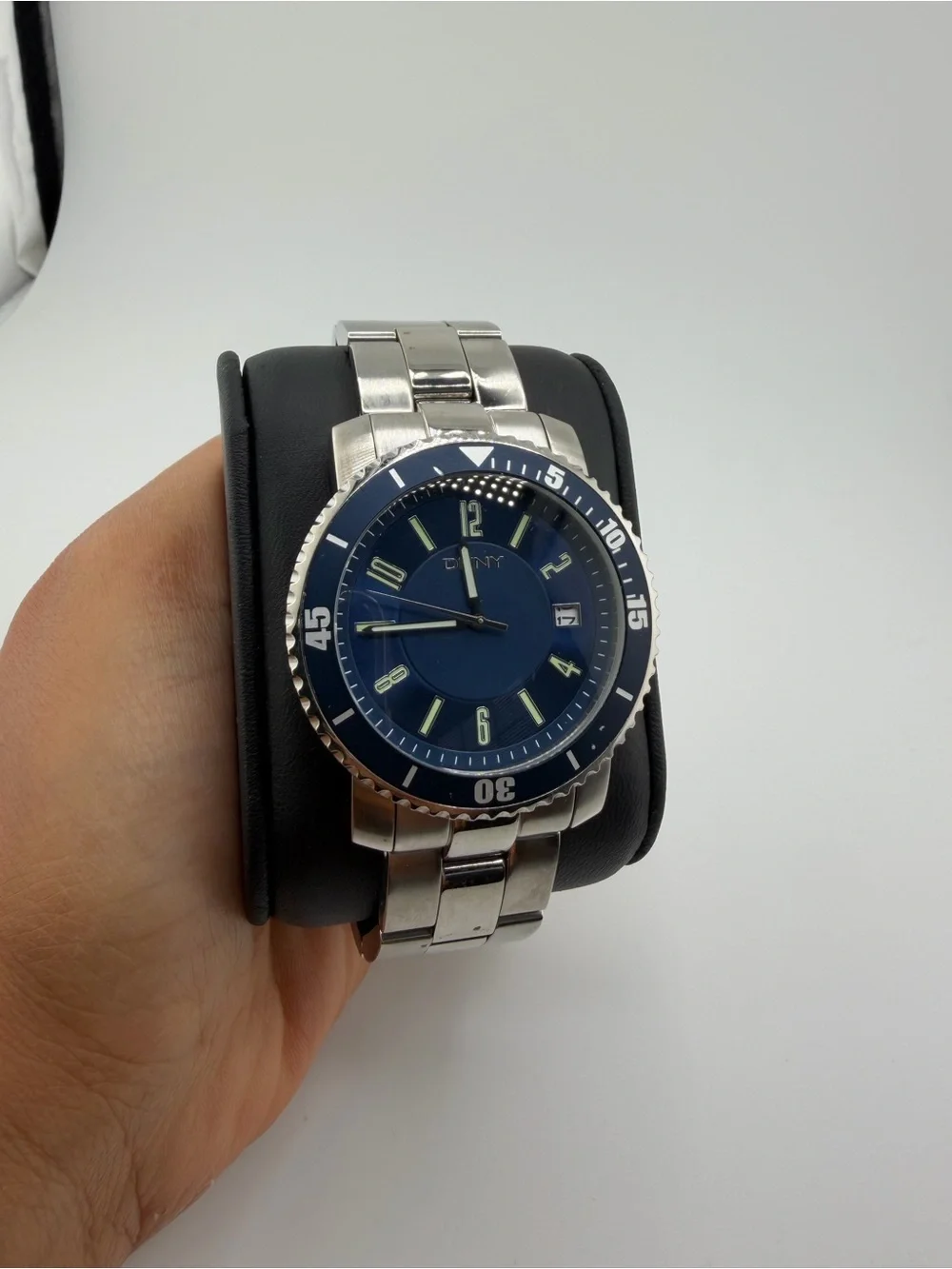DKNY Blue Dial Stainless Steel Men's Watch new battery 1105